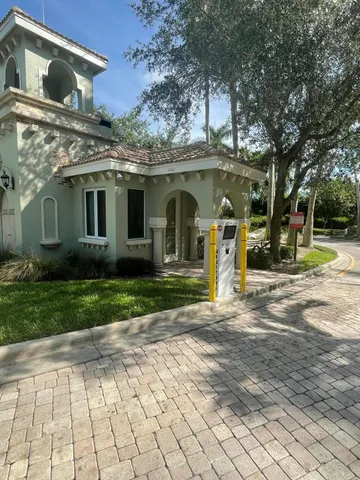 $3,200 | 730 Northwest Leonardo Circle, Port St. Lucie, FL 34986