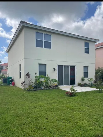 $3,200 | 730 Northwest Leonardo Circle, Port St. Lucie, FL 34986