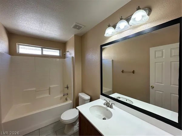 $1,900 | 9510 Diamond Bridge Avenue, Las Vegas, NV 89166