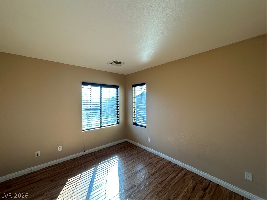 9510 Diamond Bridge Avenue Las Vegas, NV 89166 - Photo 2 of 20