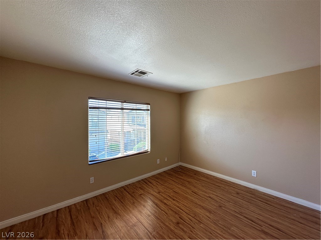 9510 Diamond Bridge Avenue Las Vegas, NV 89166 - Photo 3 of 20