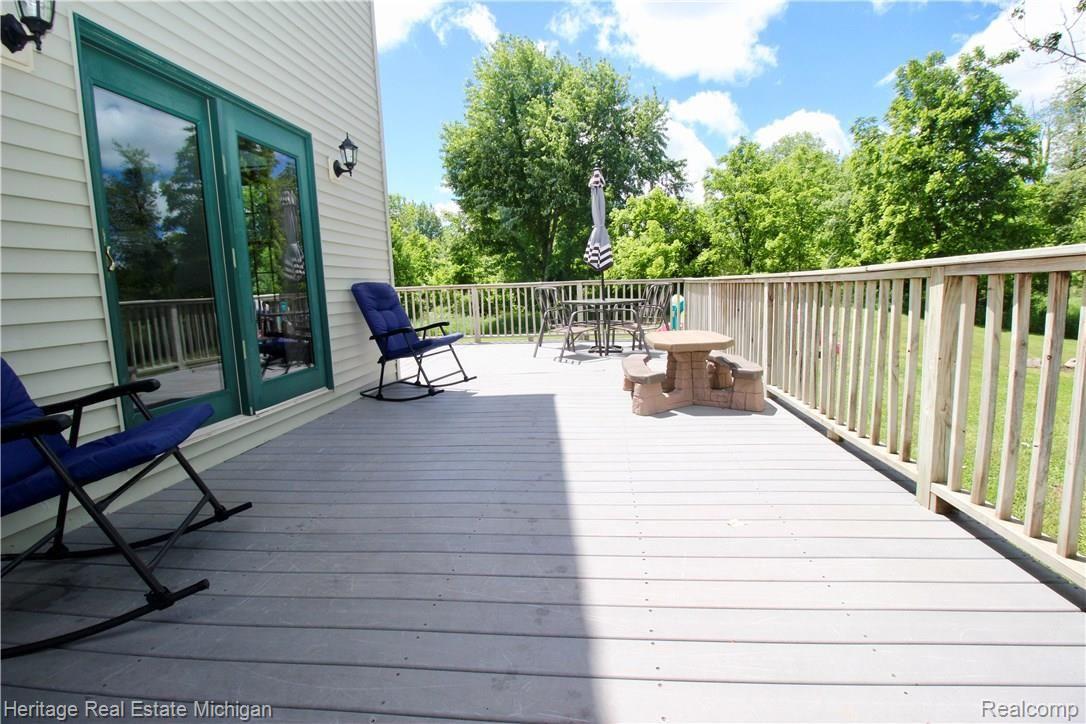 8126 Ruger Ridge Fowlerville, MI 48836 - Photo 43 of 53 Trex Deck