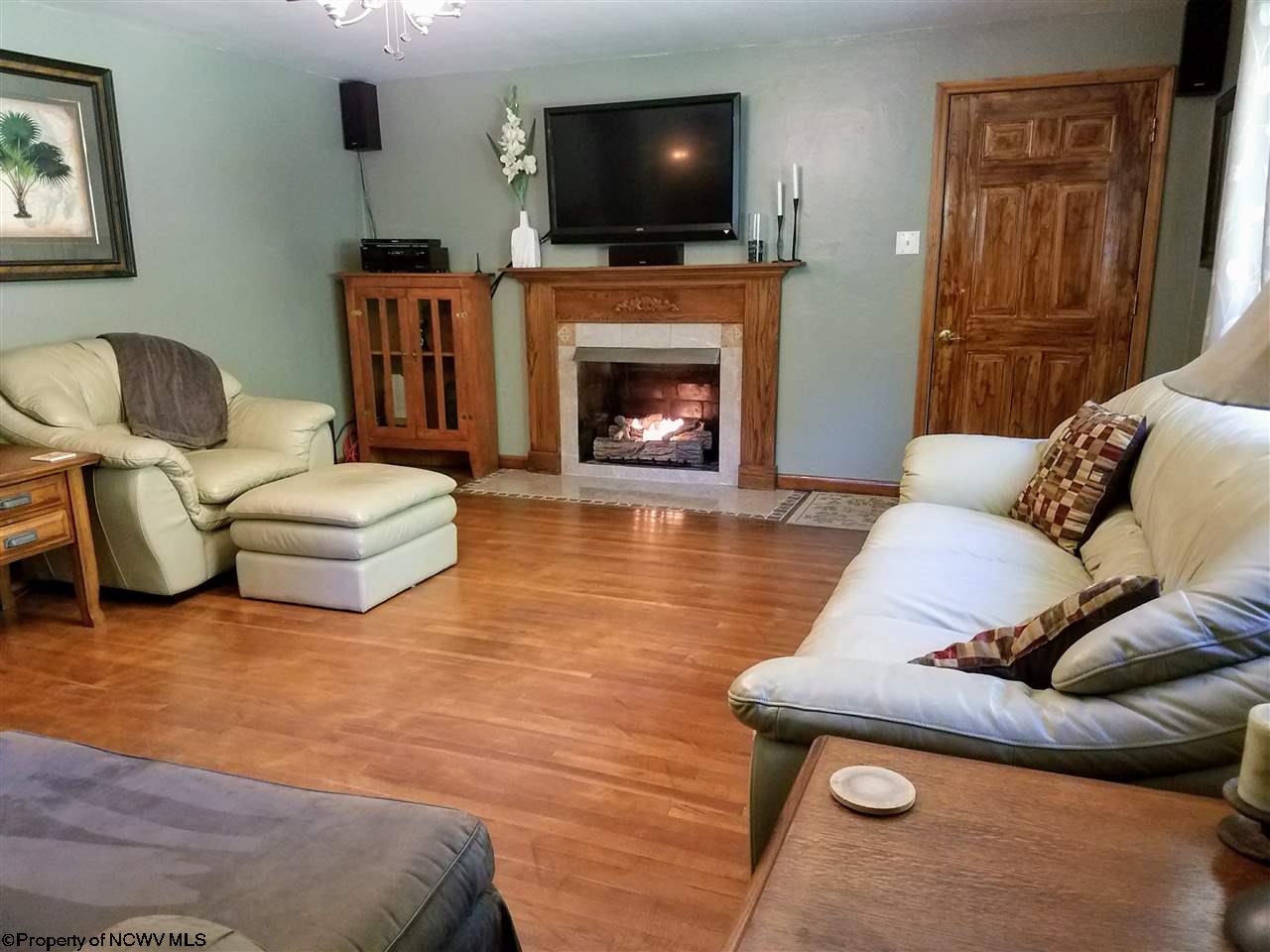 1835 Hillcrest Road Fairmont, WV 26554 - Photo 8 of 20 Gallery Image 8