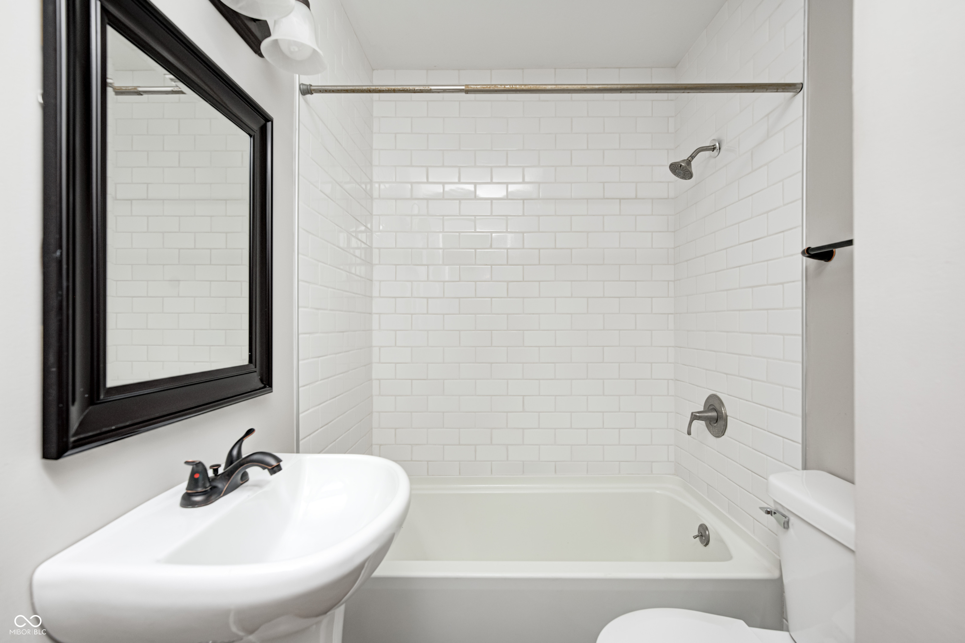 319 South Webster Avenue Indianapolis, IN 46219 - Photo 15 of 25