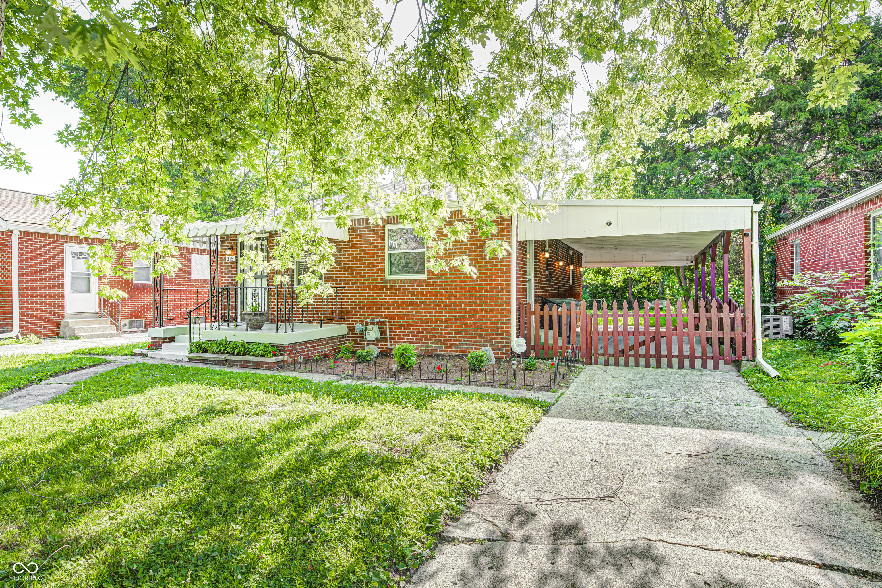 319 South Webster Avenue Indianapolis, IN 46219 - Photo 21 of 25