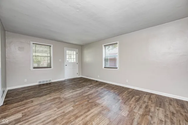 $169,000 | 319 South Webster Avenue, Indianapolis, IN 46219