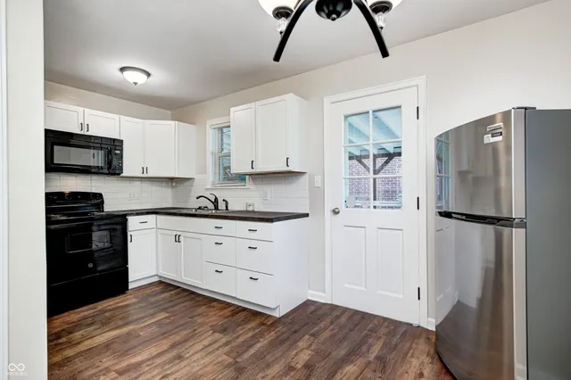 $169,000 | 319 South Webster Avenue, Indianapolis, IN 46219