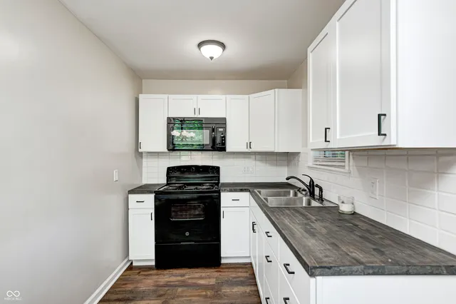 $169,000 | 319 South Webster Avenue, Indianapolis, IN 46219