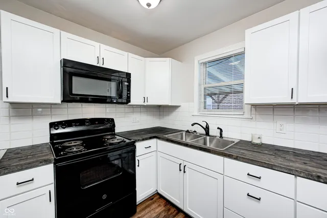 $169,000 | 319 South Webster Avenue, Indianapolis, IN 46219