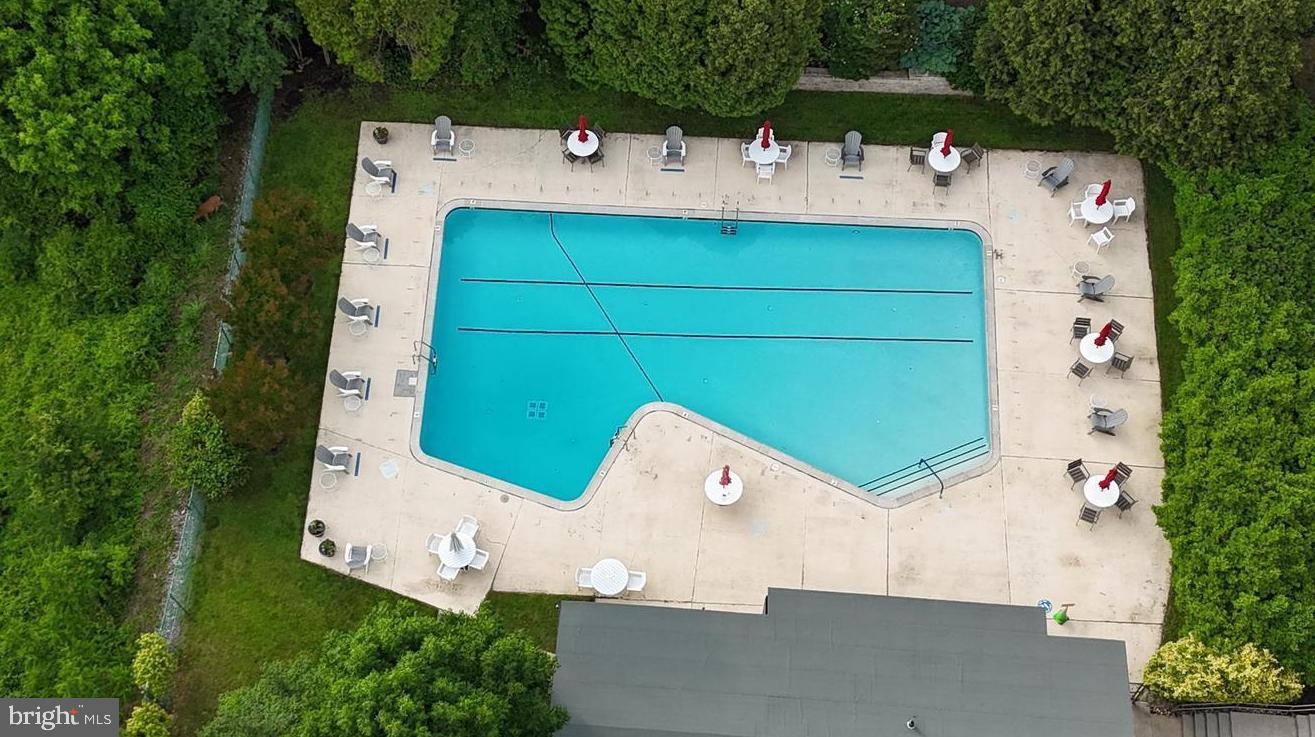 801 Yale Avenue, Unit 1015 Swarthmore, PA 19081 - Photo 30 of 32 Pool