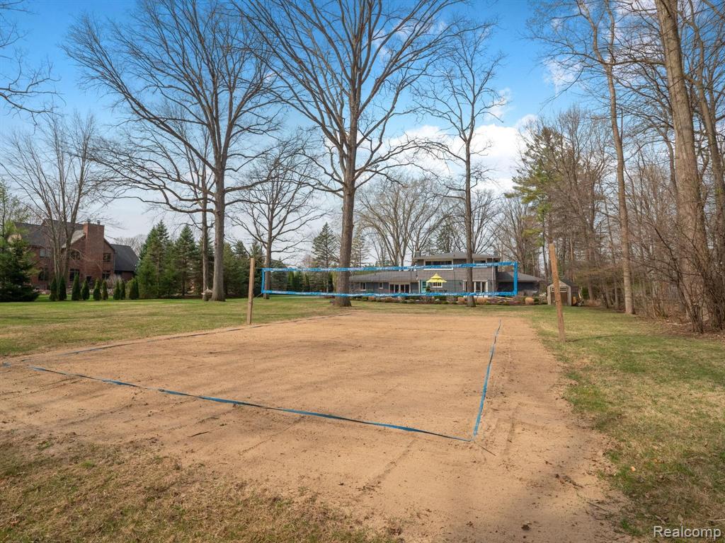 32110 Lahser Road Beverly Hills, MI 48025 - Photo 38 of 41