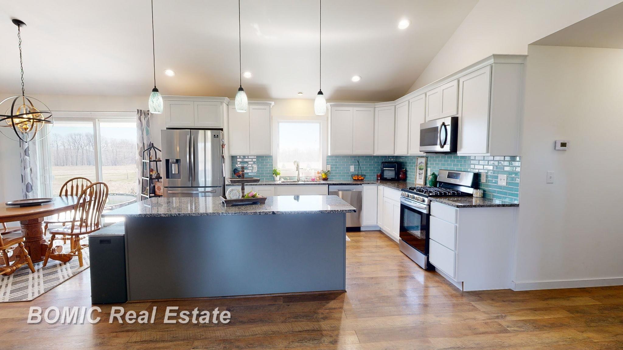 7185 Sohn Road Vassar, MI 48768 - Photo 4 of 34