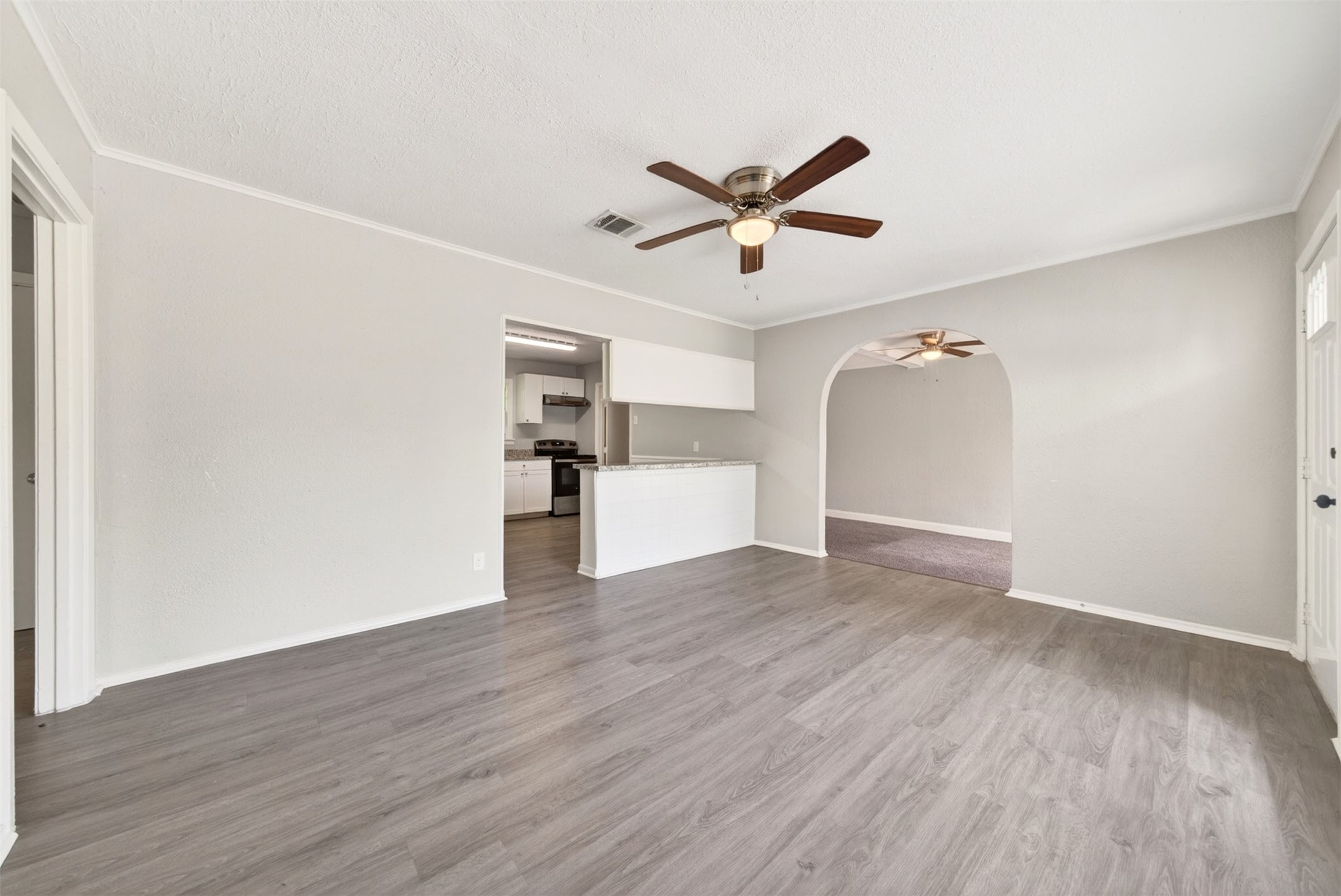 6718 Crosswell Street Houston, TX 77087 - Photo 5 of 29