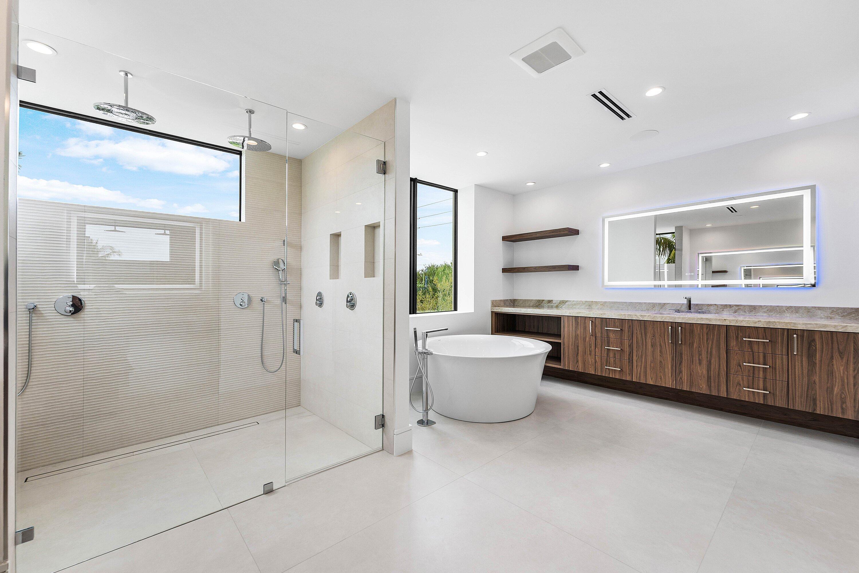 498 Northeast 6th Street Boca Raton, FL 33432 - Photo 25 of 60 Master Bath