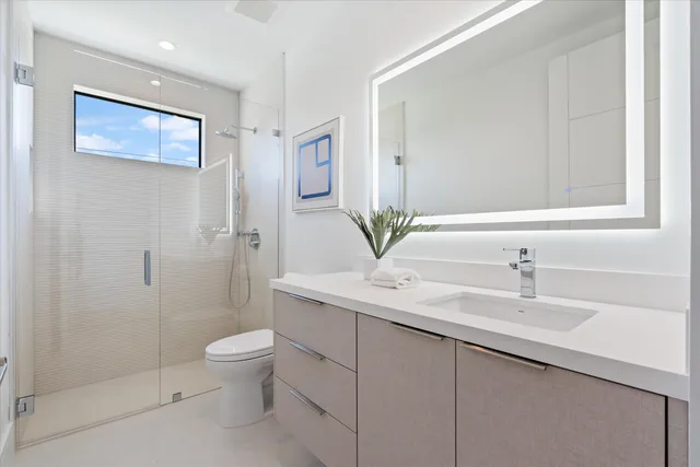 $5,695,000 | 498 Northeast 6th Street, Boca Raton, FL 33432