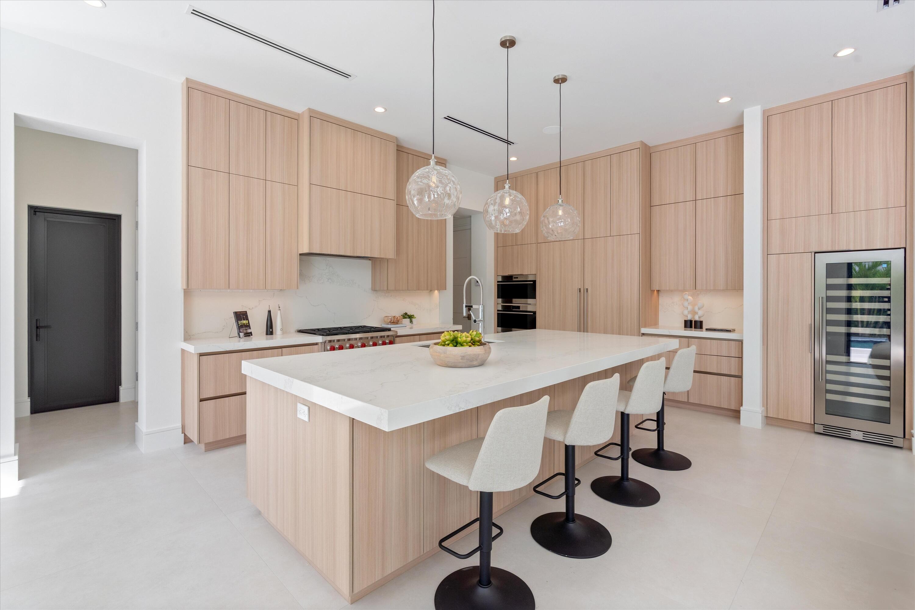 498 Northeast 6th Street Boca Raton, FL 33432 - Photo 4 of 60 Kitchen