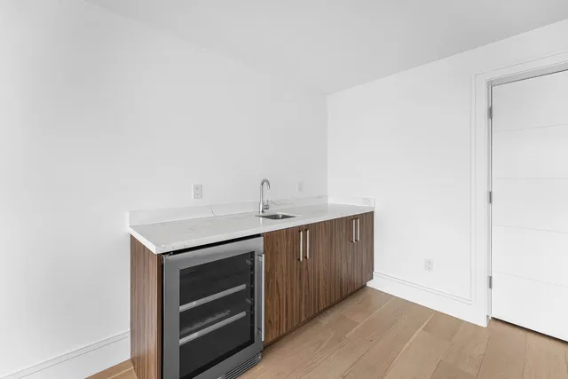 $5,695,000 | 498 Northeast 6th Street, Boca Raton, FL 33432