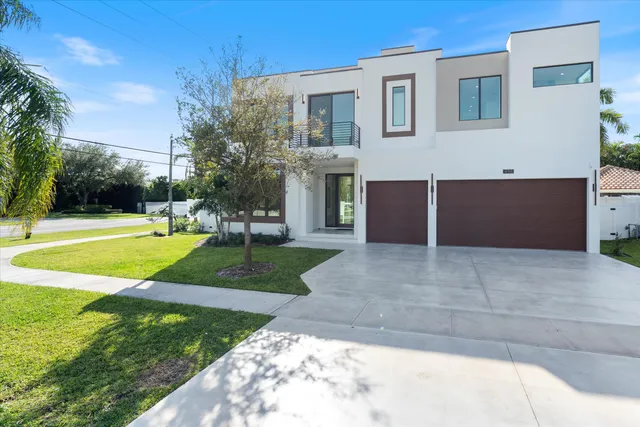 $5,695,000 | 498 Northeast 6th Street, Boca Raton, FL 33432