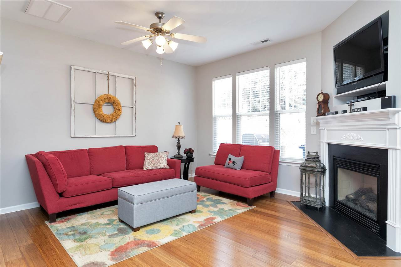 2323 Putters Way Raleigh, NC 27614 - Photo 10 of 27 Living Room
