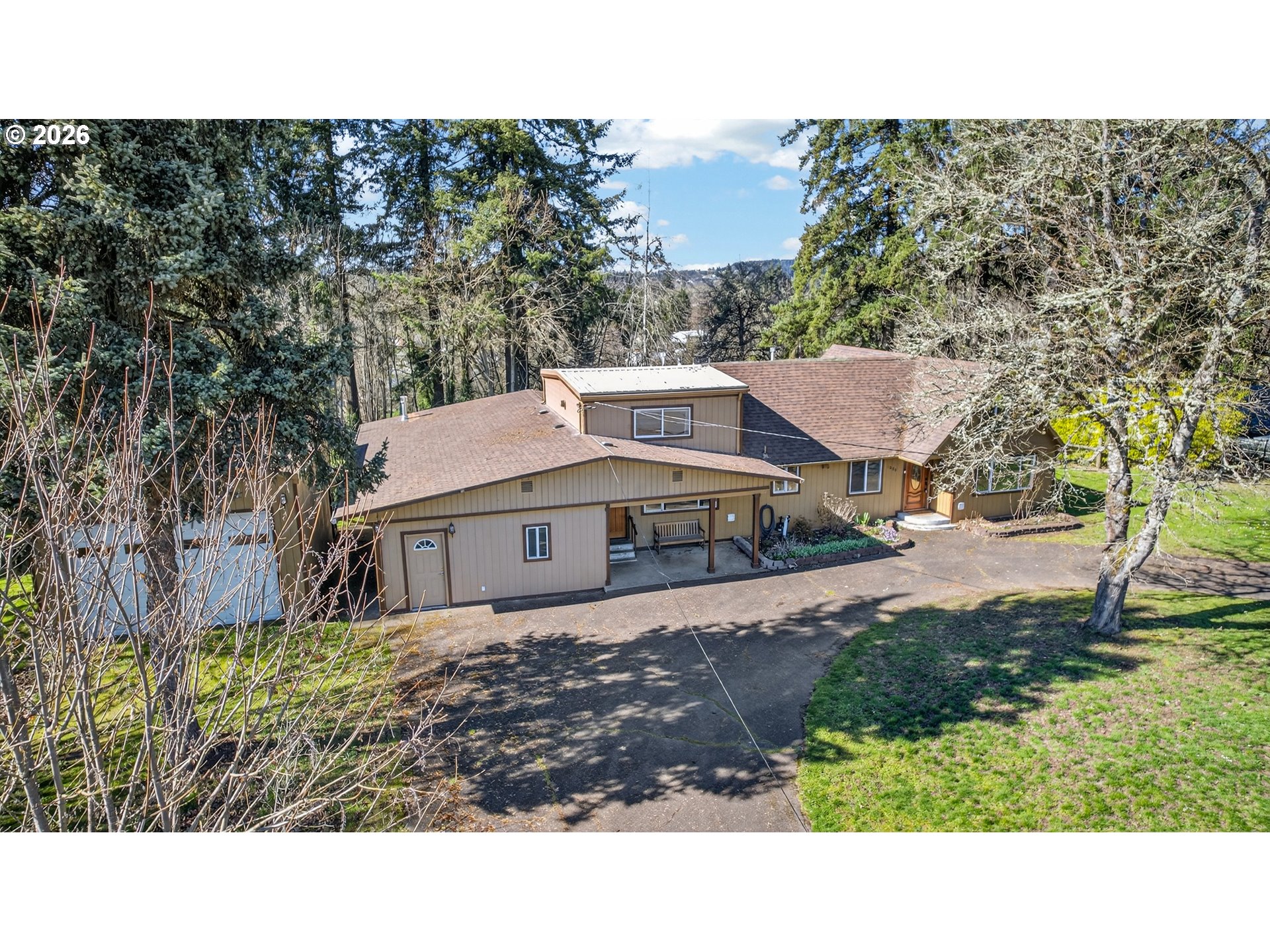 1006 Mountain View Road Sweet Home, OR 97386 - Photo 4 of 48