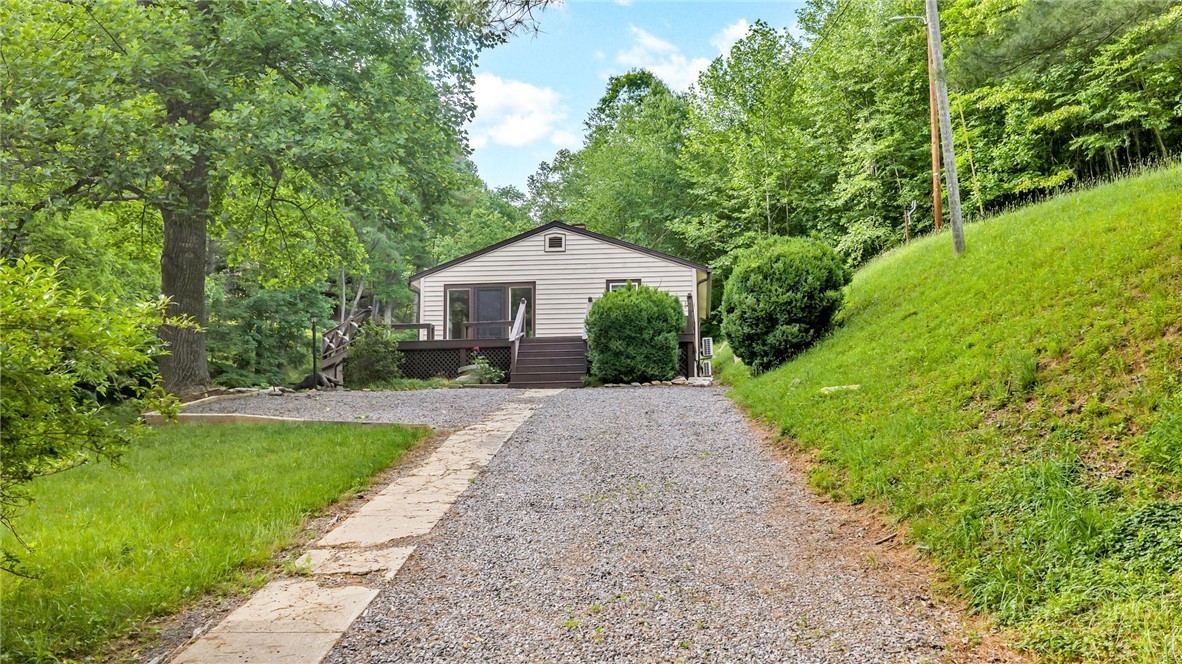 7 Legra Road Grassy Creek, NC 28631 - Photo 32 of 36