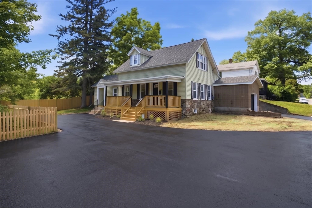 323 Spring Street Winchendon, MA 01475 - Photo 3 of 39