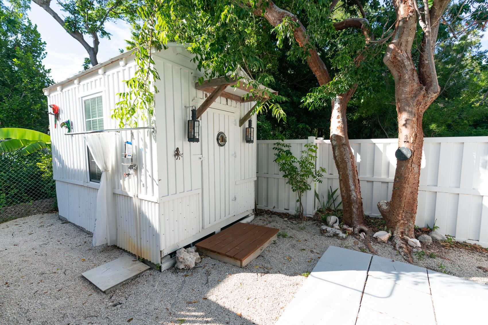 198 Beach Road Tavernier, FL 33070 - Photo 12 of 15 a view of a wrought iron fences in the back yard