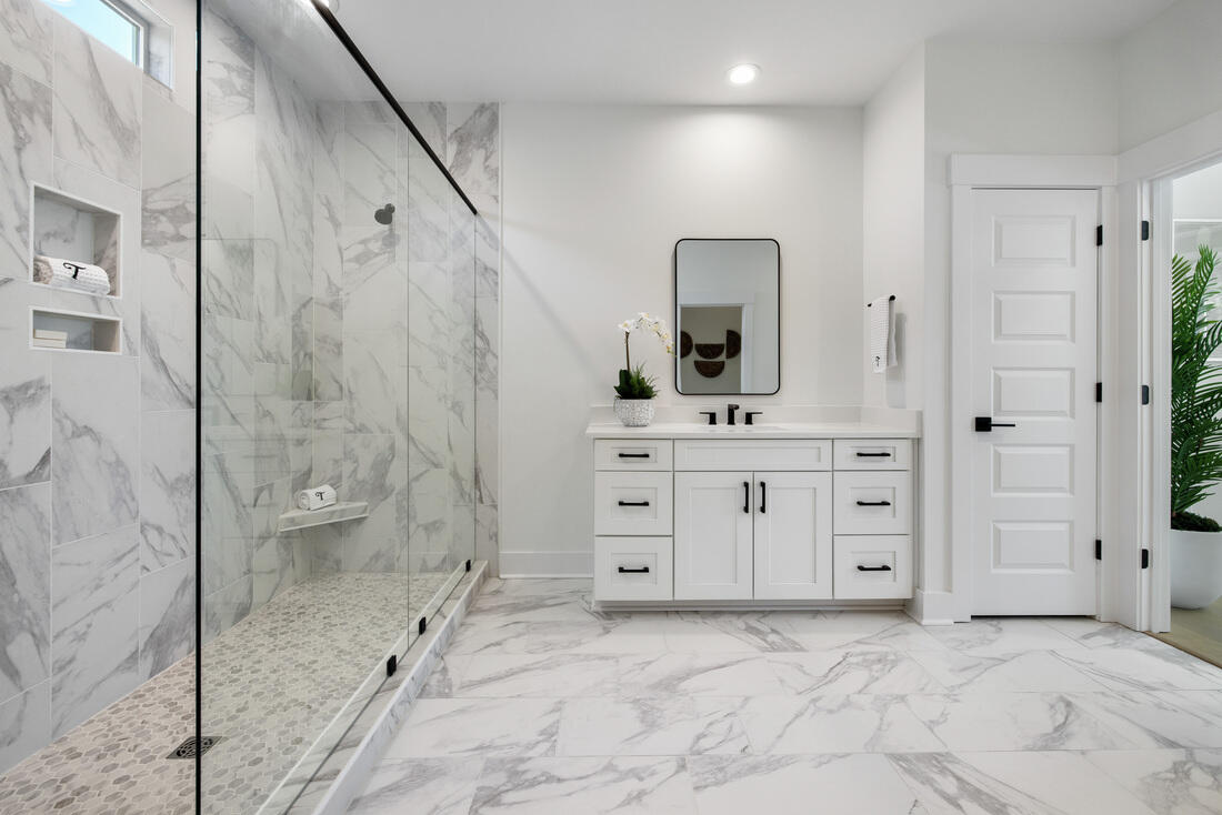 525 Spiral Ramp Court Charleston, SC 29492 - Photo 9 of 18 Primary Bath