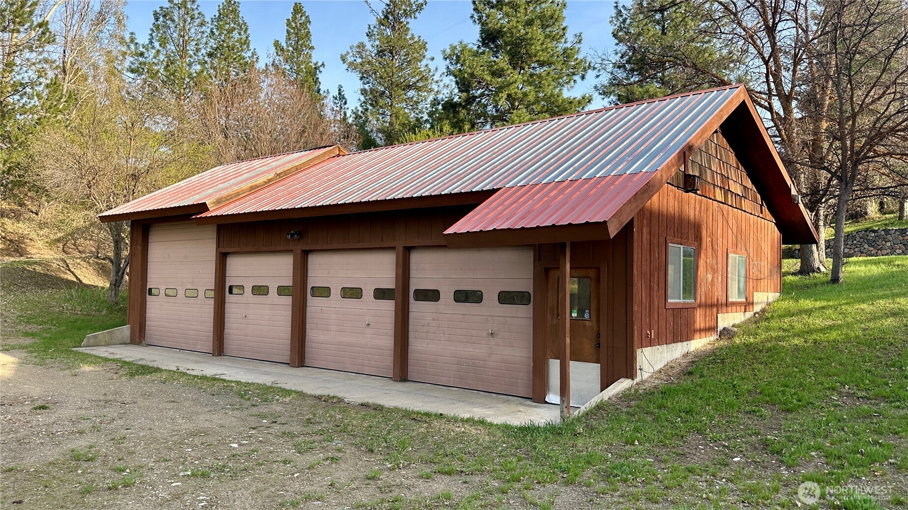 132 Twin Lakes Road Winthrop, WA 98862 - Photo 4 of 32