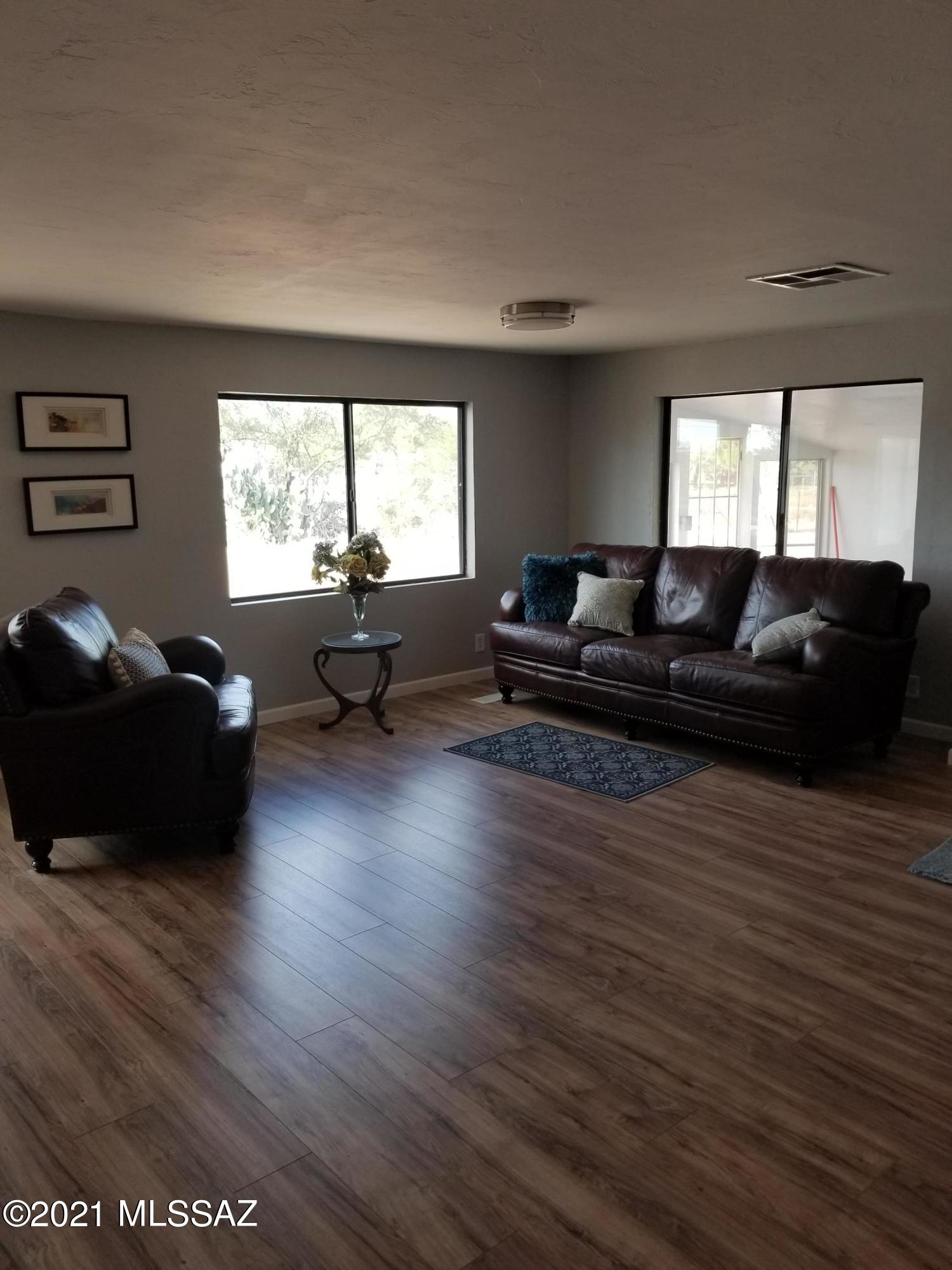 6740 South Caballo Road Tucson, AZ 85746 - Photo 5 of 48 Gallery Image 5