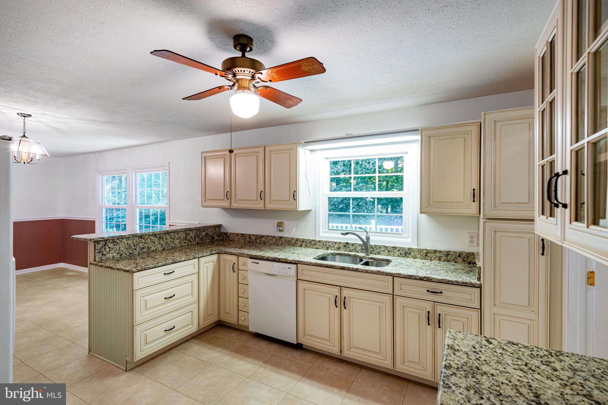 1415 Sowego Road Catlett, VA 20119 - Photo 50 of 67 Beautifully, upgraded kitchen!