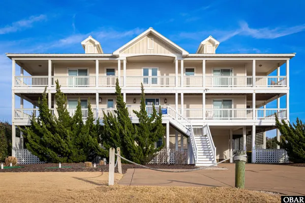 $3,949,000 | 991 Lighthouse Drive, Corolla, NC 27927