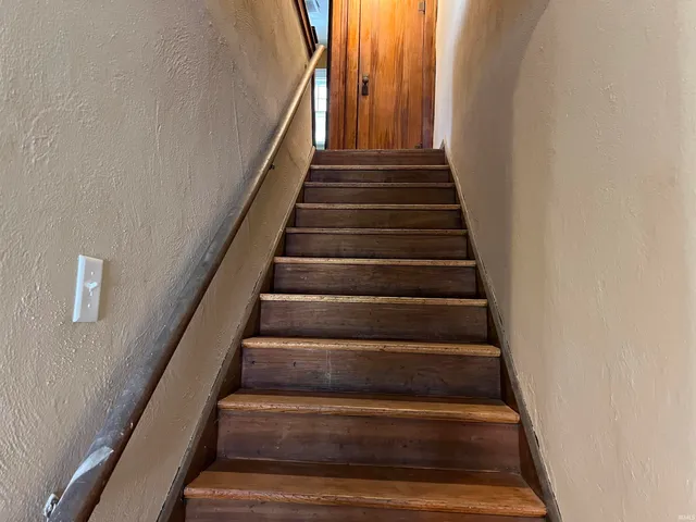 $1,800 | 814 North Washington Street, Bloomington, IN 47408