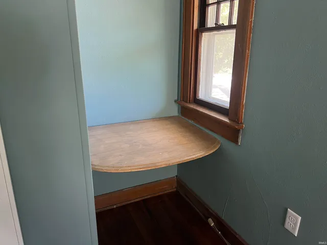 $1,800 | 814 North Washington Street, Bloomington, IN 47408