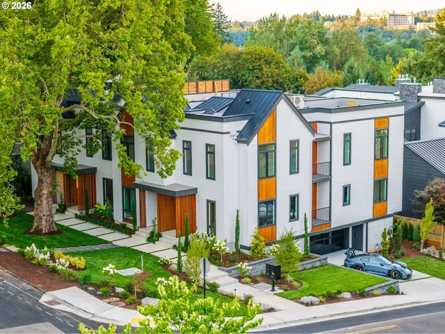 $1,650,000 | 705 1st Street, Lake Oswego, OR 97034