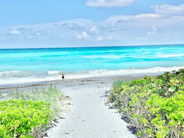 $14,500 | 420 Celestial Way, Unit 301, Juno Beach, FL 33408