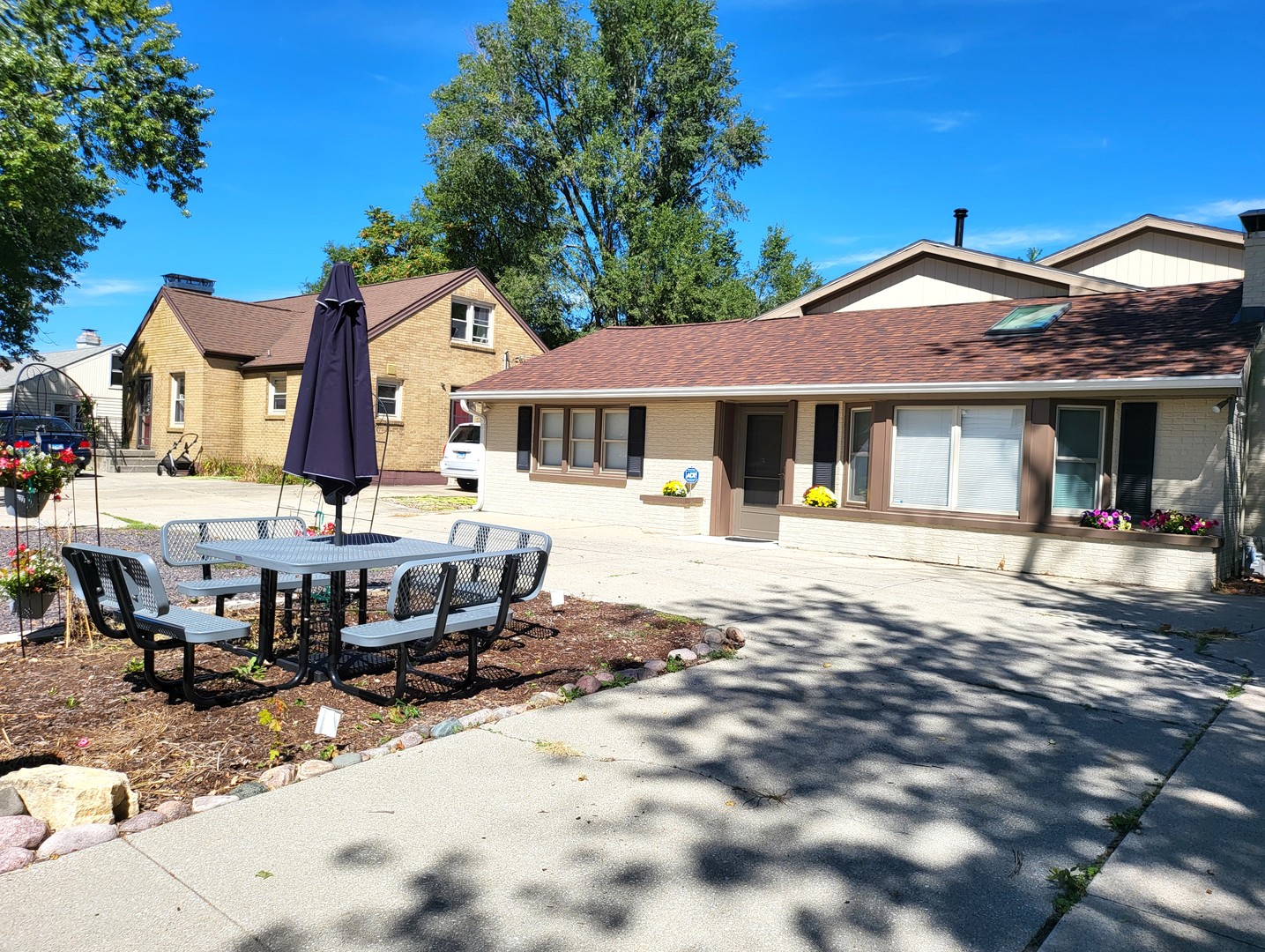 2306 Maysel Street Bloomington, IL 61701 - Photo 7 of 38