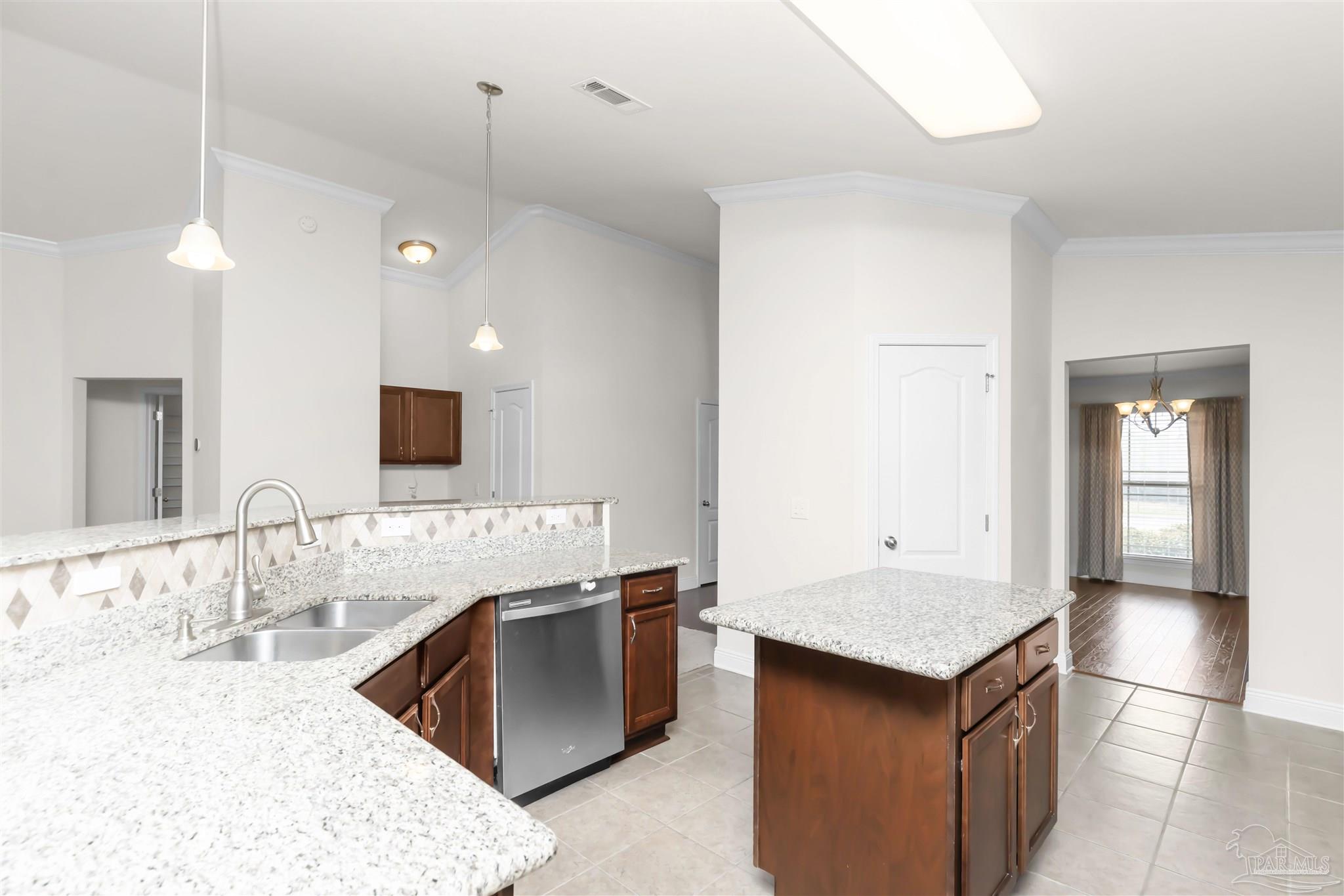 2334 Duncan Ridge Drive Navarre, FL 32566 - Photo 12 of 35 Gallery Image 12