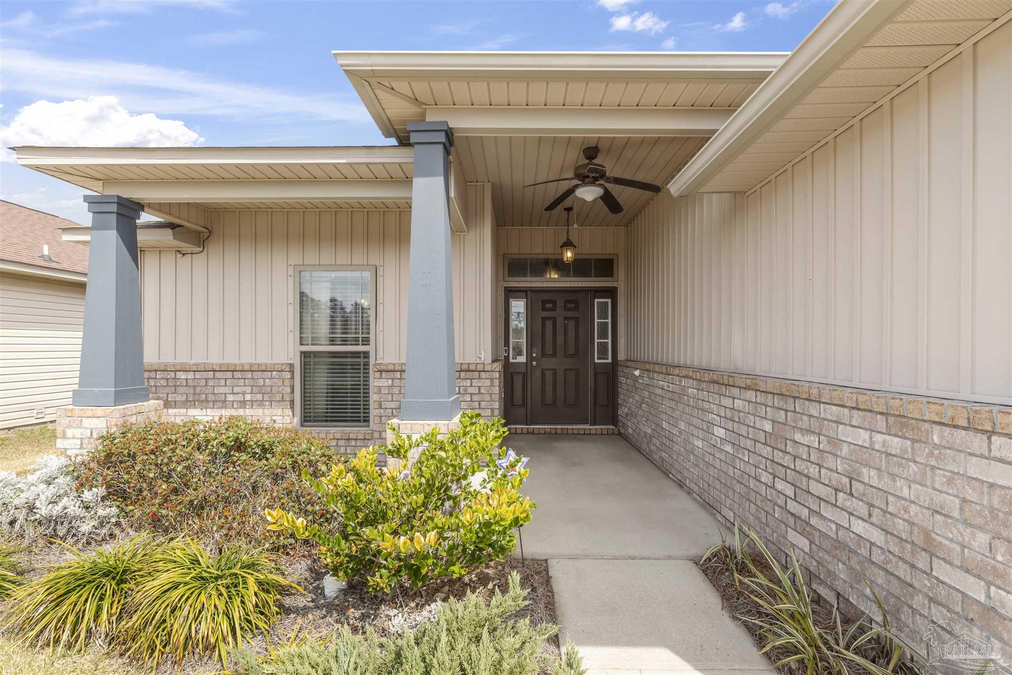 2334 Duncan Ridge Drive Navarre, FL 32566 - Photo 4 of 35 Gallery Image 4