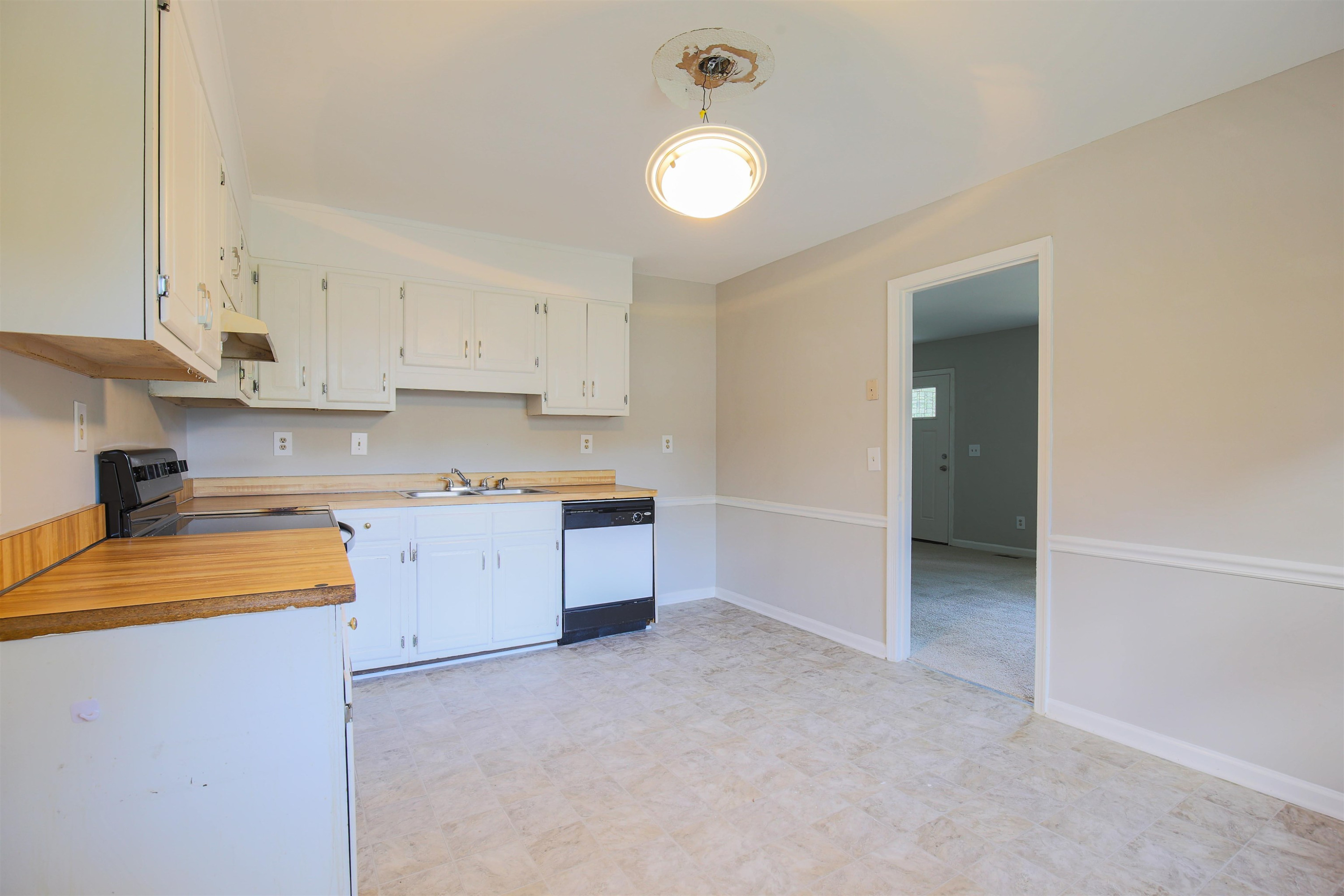 301 Sawmill Road Raleigh, NC 27615 - Photo 9 of 17 Photo 9