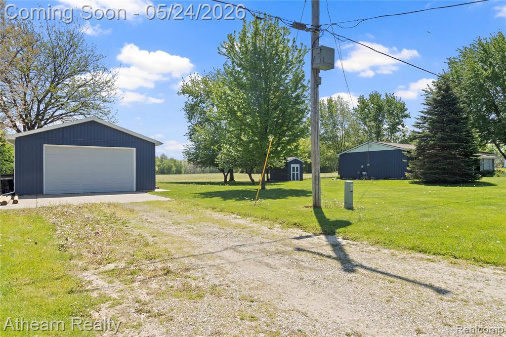 5460 North Henderson Road Davison, MI 48423 - Photo 28 of 33