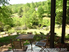 4480 Cove Loop Road Hendersonville, NC 28739 - Photo 3 of 12 Gallery Image 3