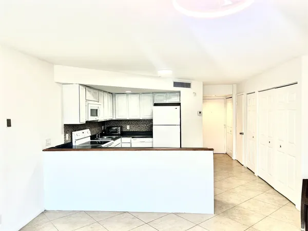 $1,850 | 41 Deer Creek Road, Unit G106, Deerfield Beach, FL 33442