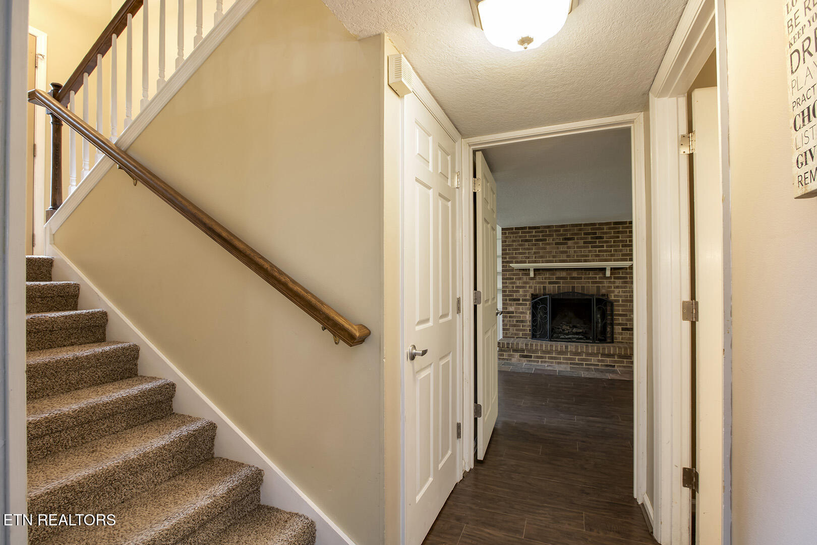 145 Van Stowe Road Harriman, TN 37748 - Photo 8 of 60 08_VanStoweRoad_145_LowerLanding01