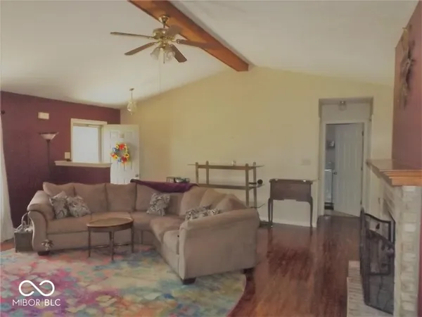 $1,800 | 2838 East Cottonwood Trail, Morristown, IN 46161