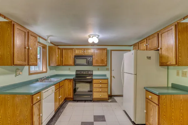 $170,000 | 22655 Sunset Acres Lane, Grand View, WI 54839