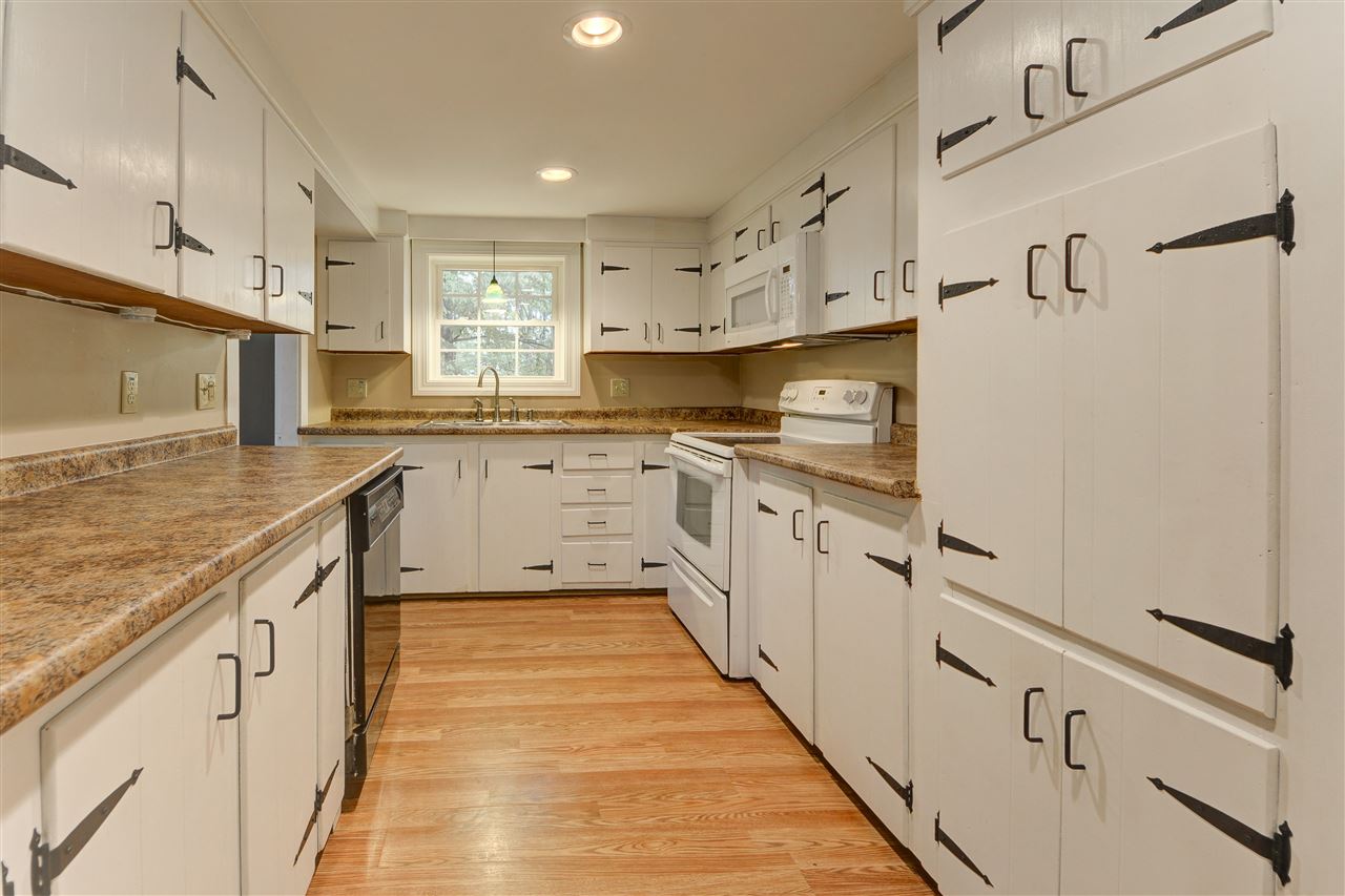 84 Duprey Road Conway, NH 03860 - Photo 15 of 36