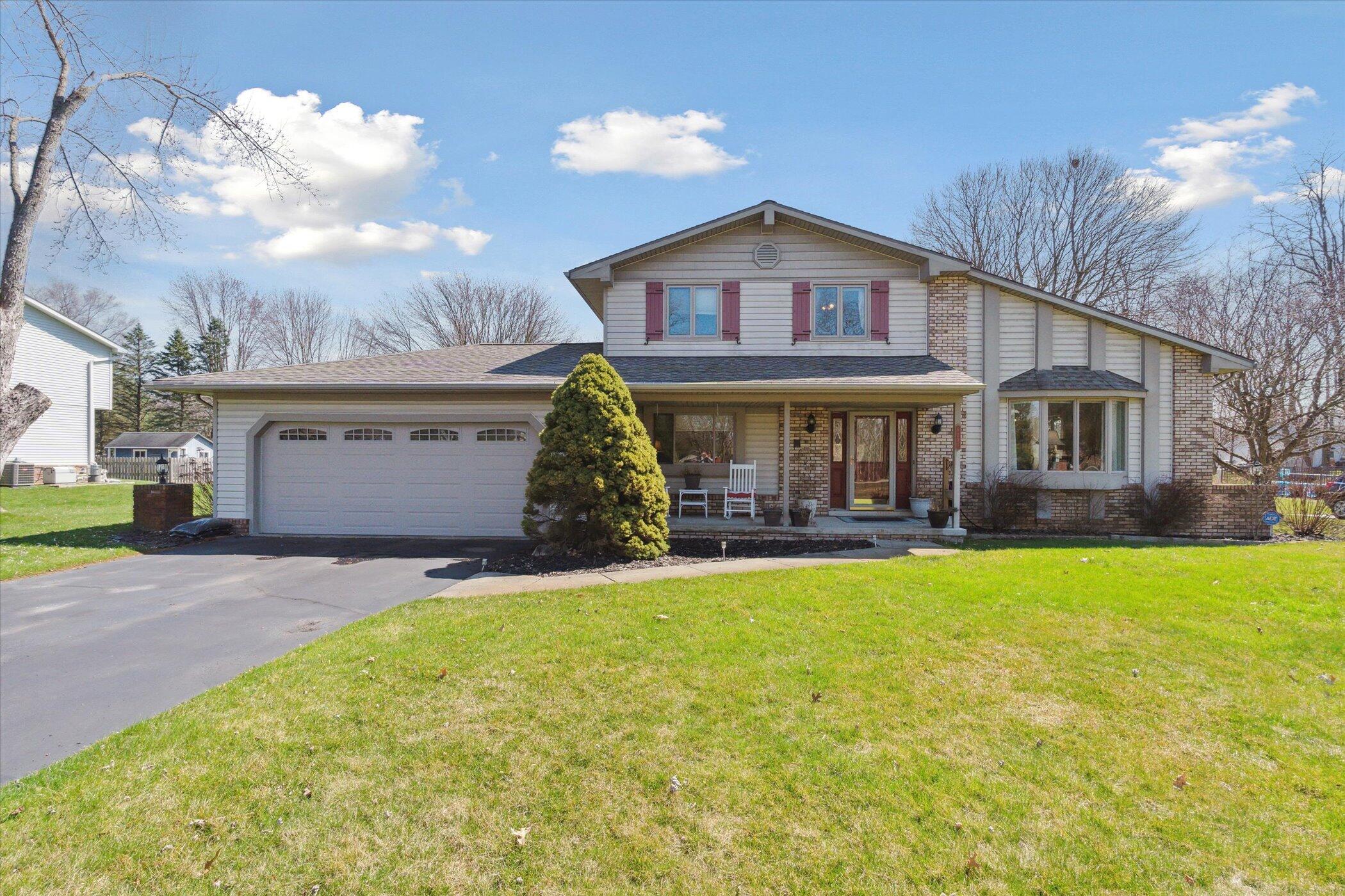 6200 Oak Valley Road Brighton, MI 48116 - Photo 4 of 55 04-6200-Oak-Valley-Rd-WindowStill-01