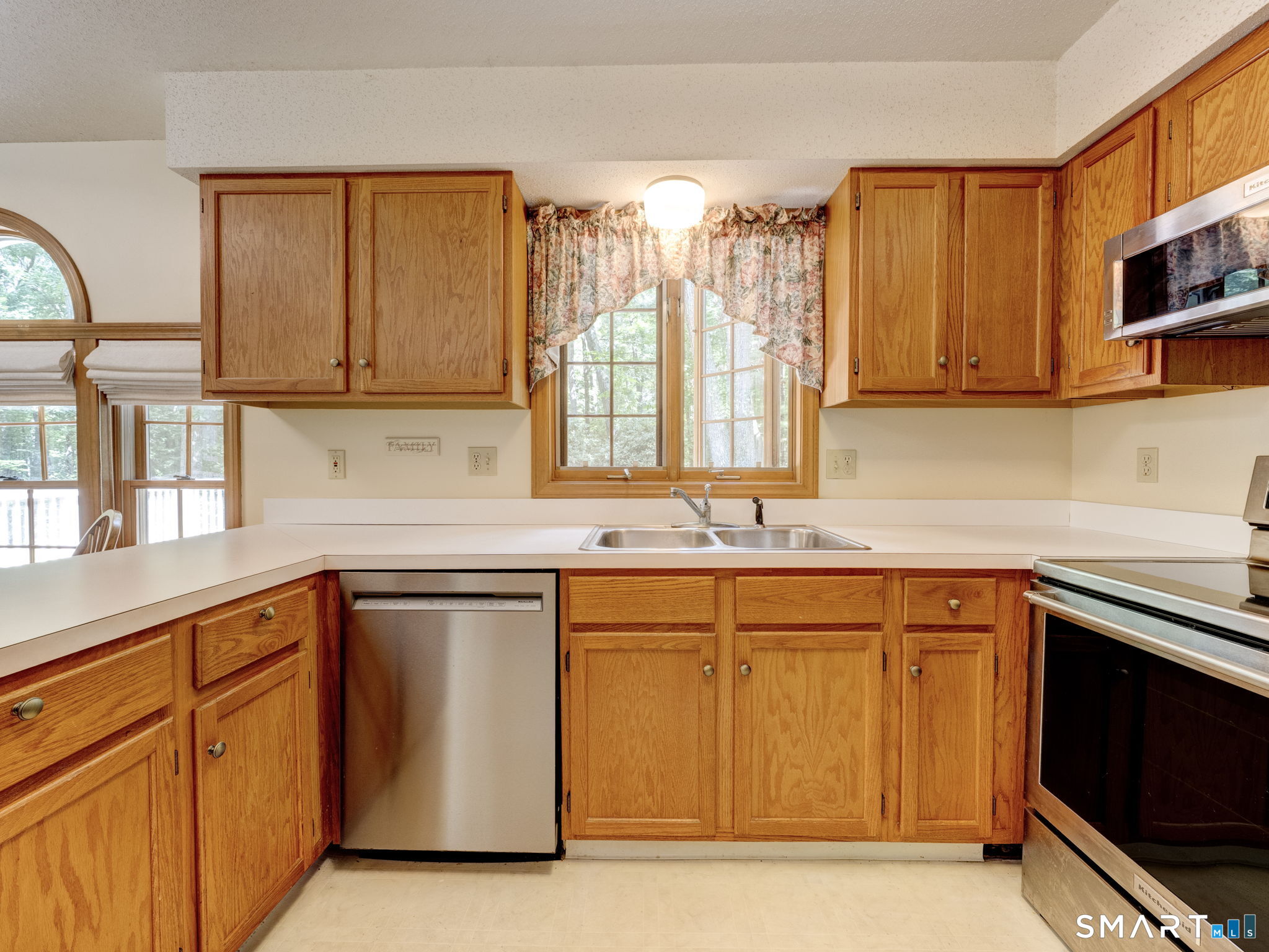 45 Wappingwood Road Ellington, CT 06029 - Photo 8 of 40 Gallery Image 8