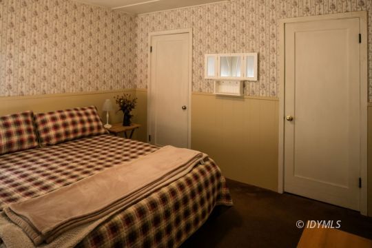25175 Fern Valley Road Idyllwild, CA 92549 - Photo 28 of 58 Idyllwild CA Home for Sale